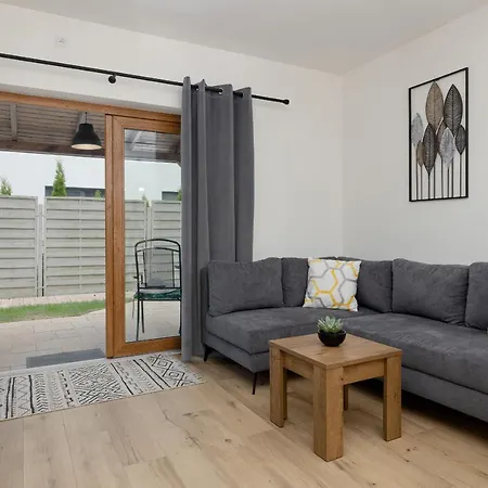 Zielona 11 By Renters ミエンジボジェ