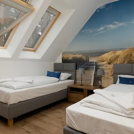 Zielona 11 By Renters アパート ミエンジボジェ