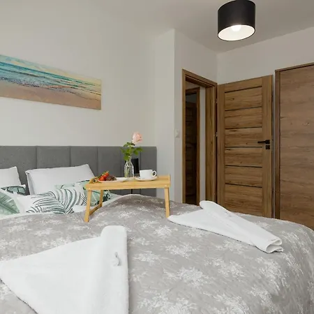 Zielona 11 By Renters アパート ミエンジボジェ